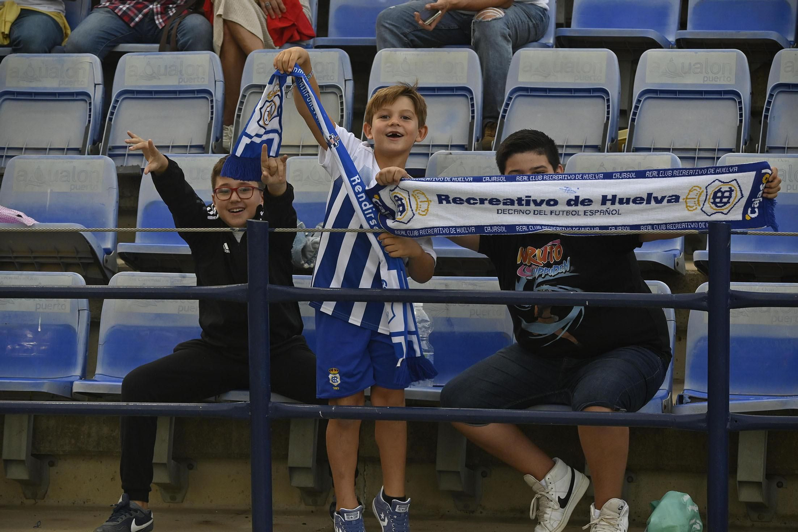 Ambiente del partido del Recreativo de Huelva y el Cádiz FC Mirandilla
