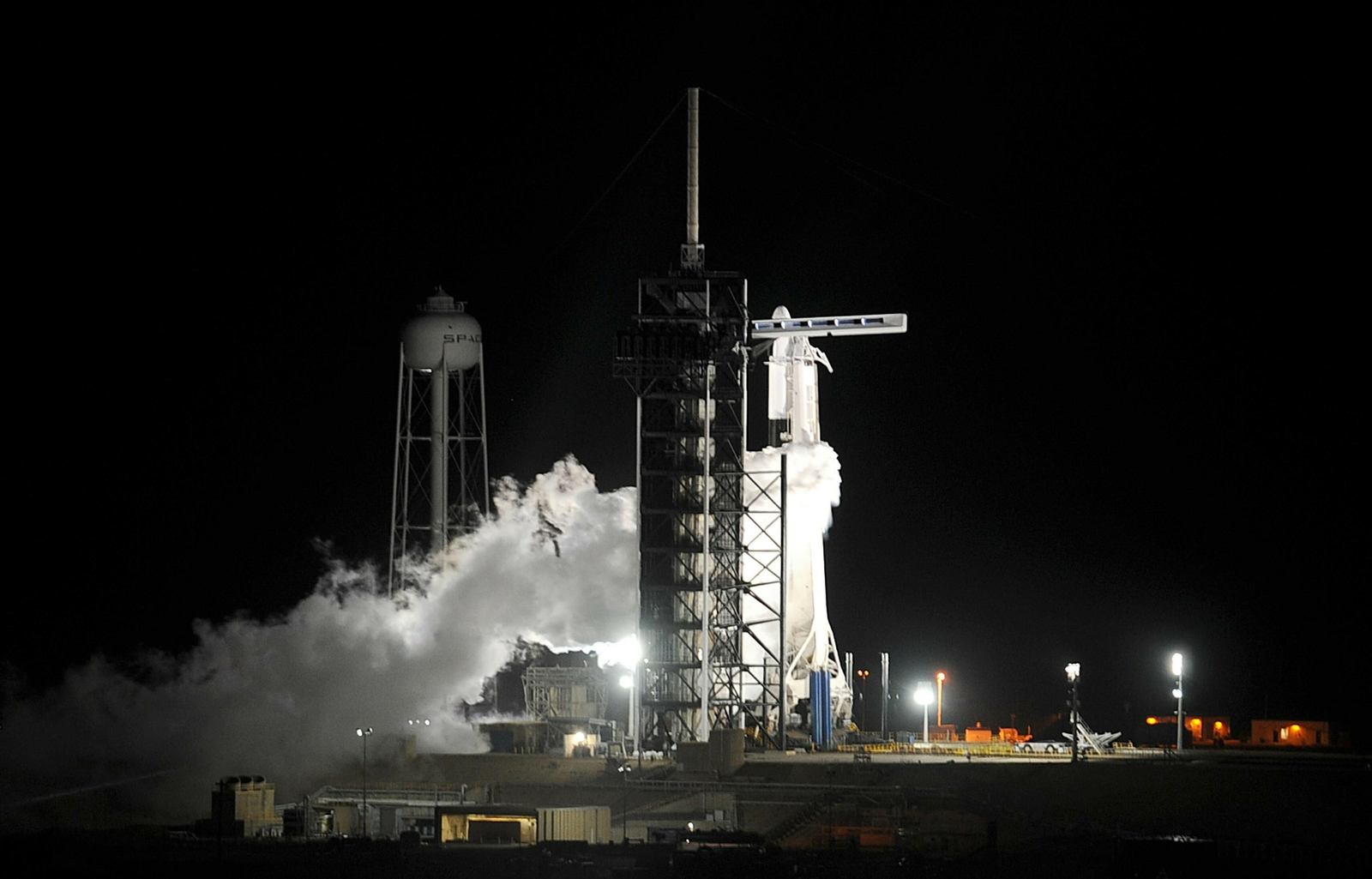 Lanzamiento de la cápsula Crew Dragon, de SpaceX