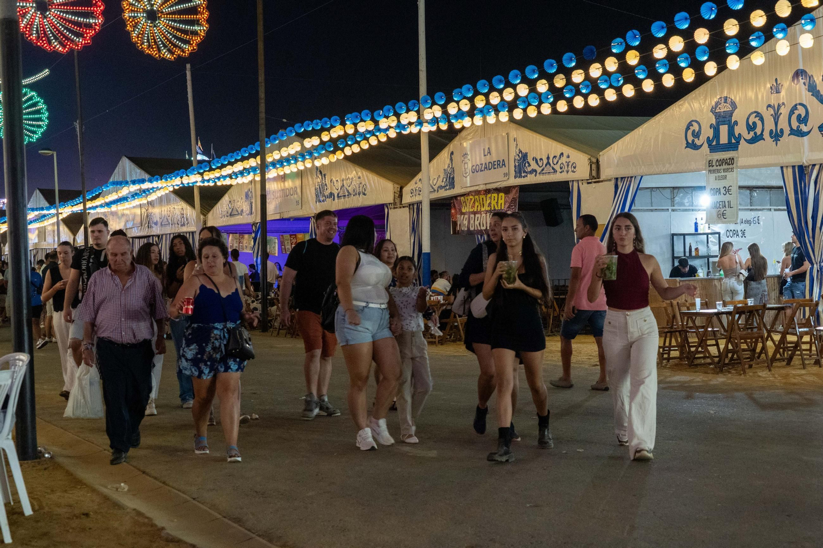 Colombinas 2025: Imágenes del ambiente el lunes 4 de agosto en las Fiestas Colombinas