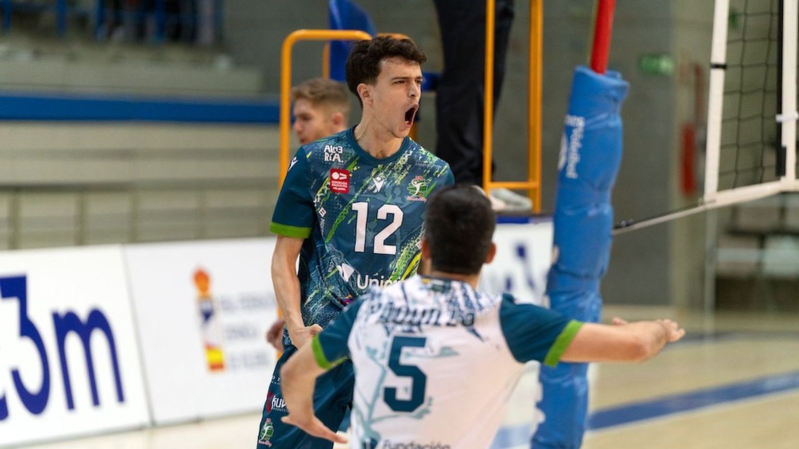Aleix Tarrazo celebra un punto conseguido durante el encuentro en Leganés del pasado sábado.