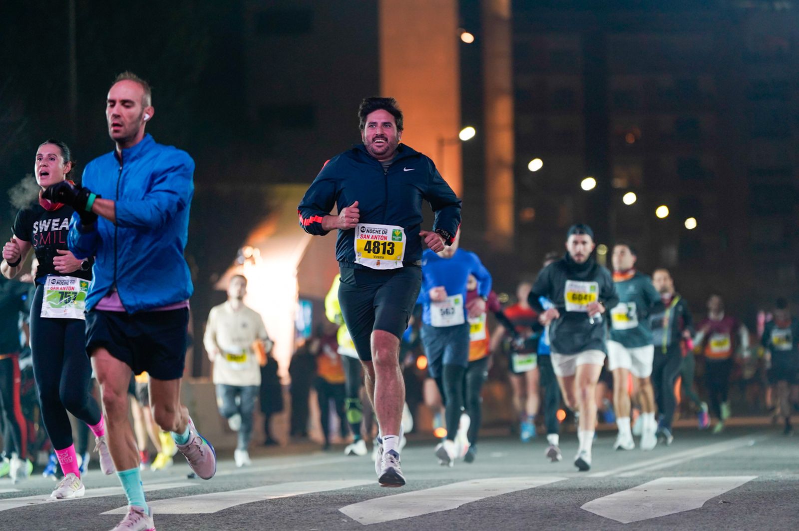 En imágenes: búscate en tu llegada a meta de la Carrera de San Antón 2026 (10)