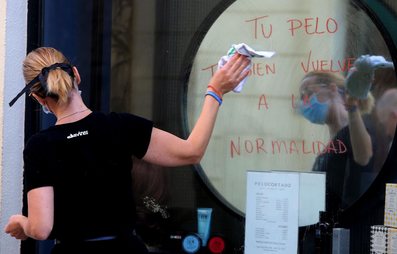 Estos son los establecimientos de servicios esenciales que seguirán abiertos en Granada.