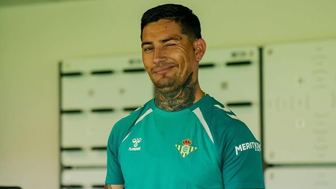 Chimy Ávila, con interés de dos equipos para salir del Betis