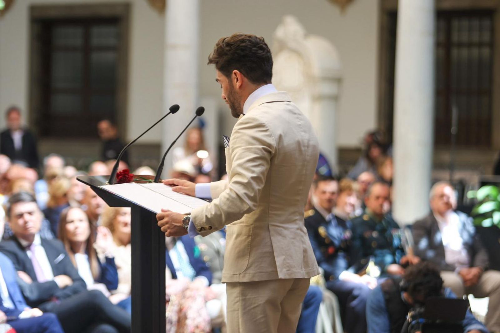 El pregón del Día de la Cruz de Granada, en imágenes
