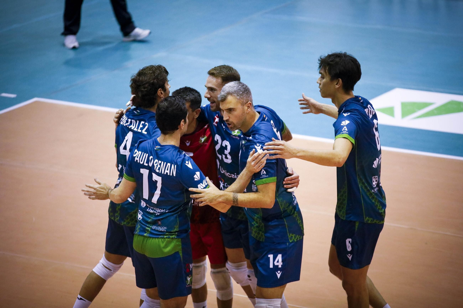 Unicaja Costa de Almería-Arenal Emeve de la Superliga, en imágenes
