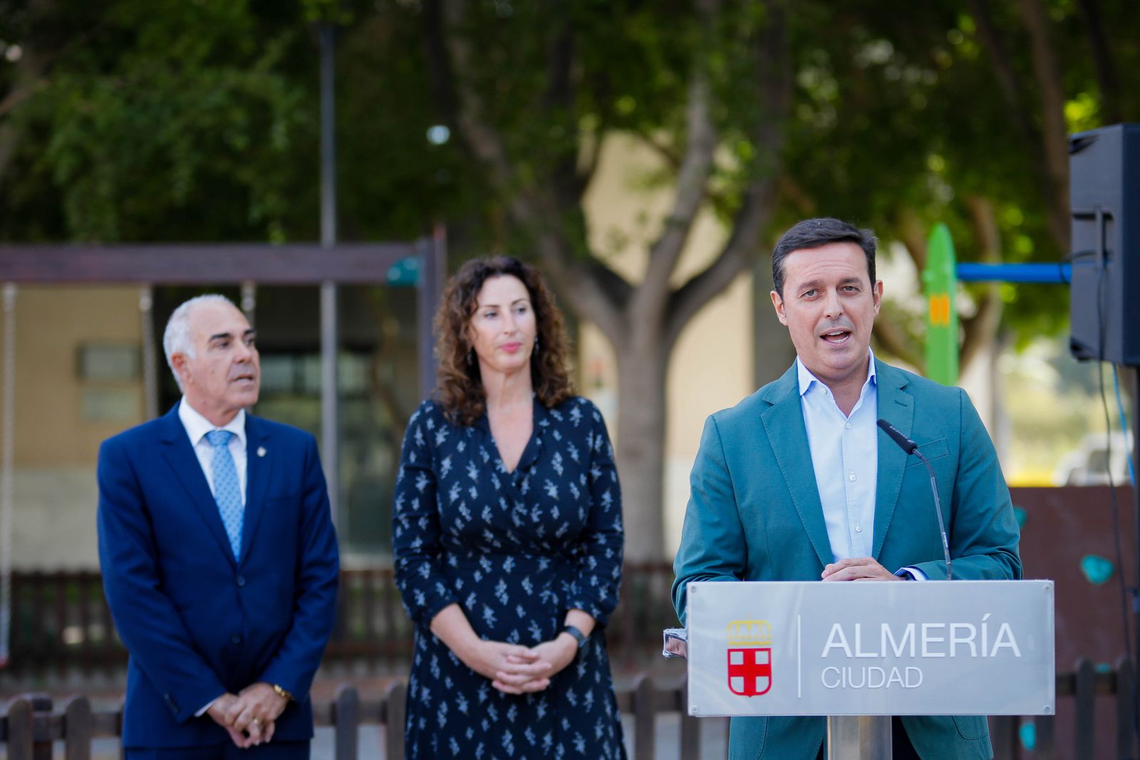 Inauguración de la plaza dedicada al Policía Local Paco Carretero Escribano