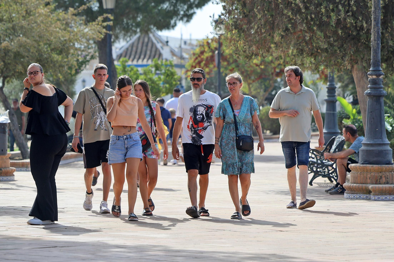 Imágenes del ambiente en el Rocío Chico en la mañana del sábado