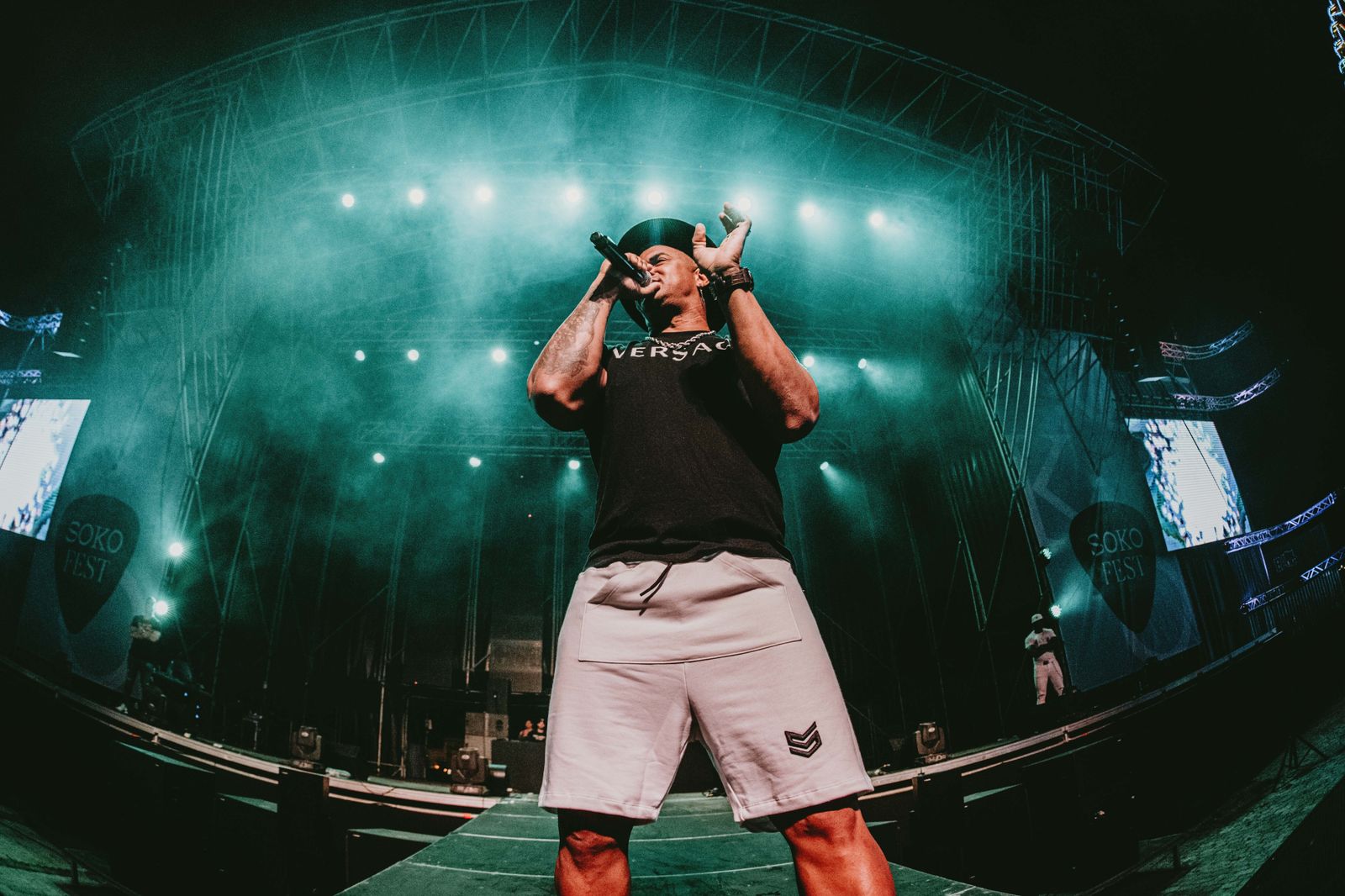 Otra imagen del cantante.