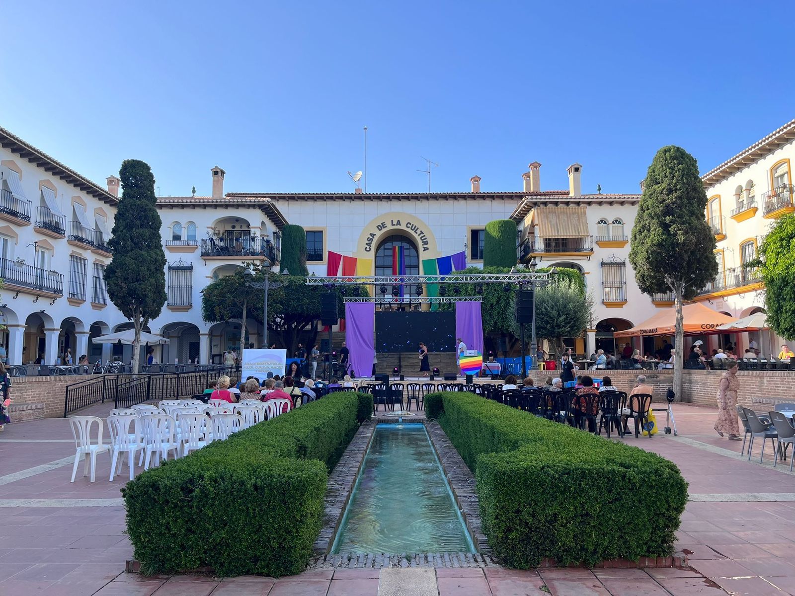 Celebración del Día del Orgullo LGTBIQ+ en la Plaza Gloria Fuertes en La Cala del Moral