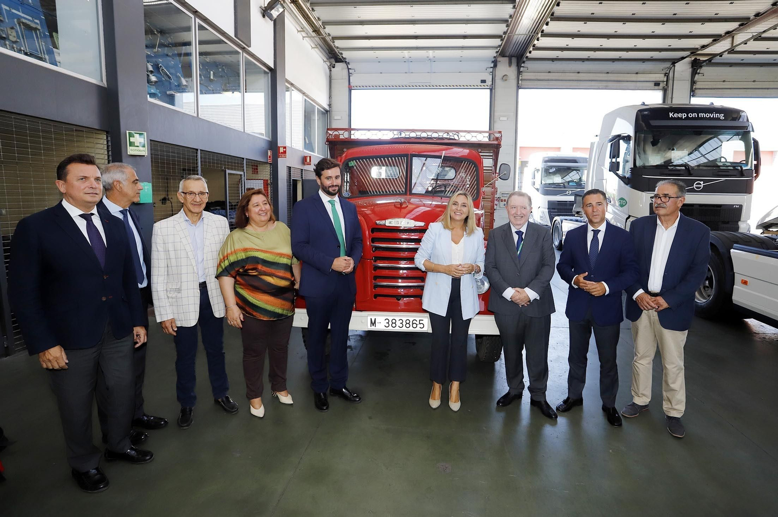 Imágenes de la visita de la consejera Marifrán Carazo a la empresa GTO en Niebla