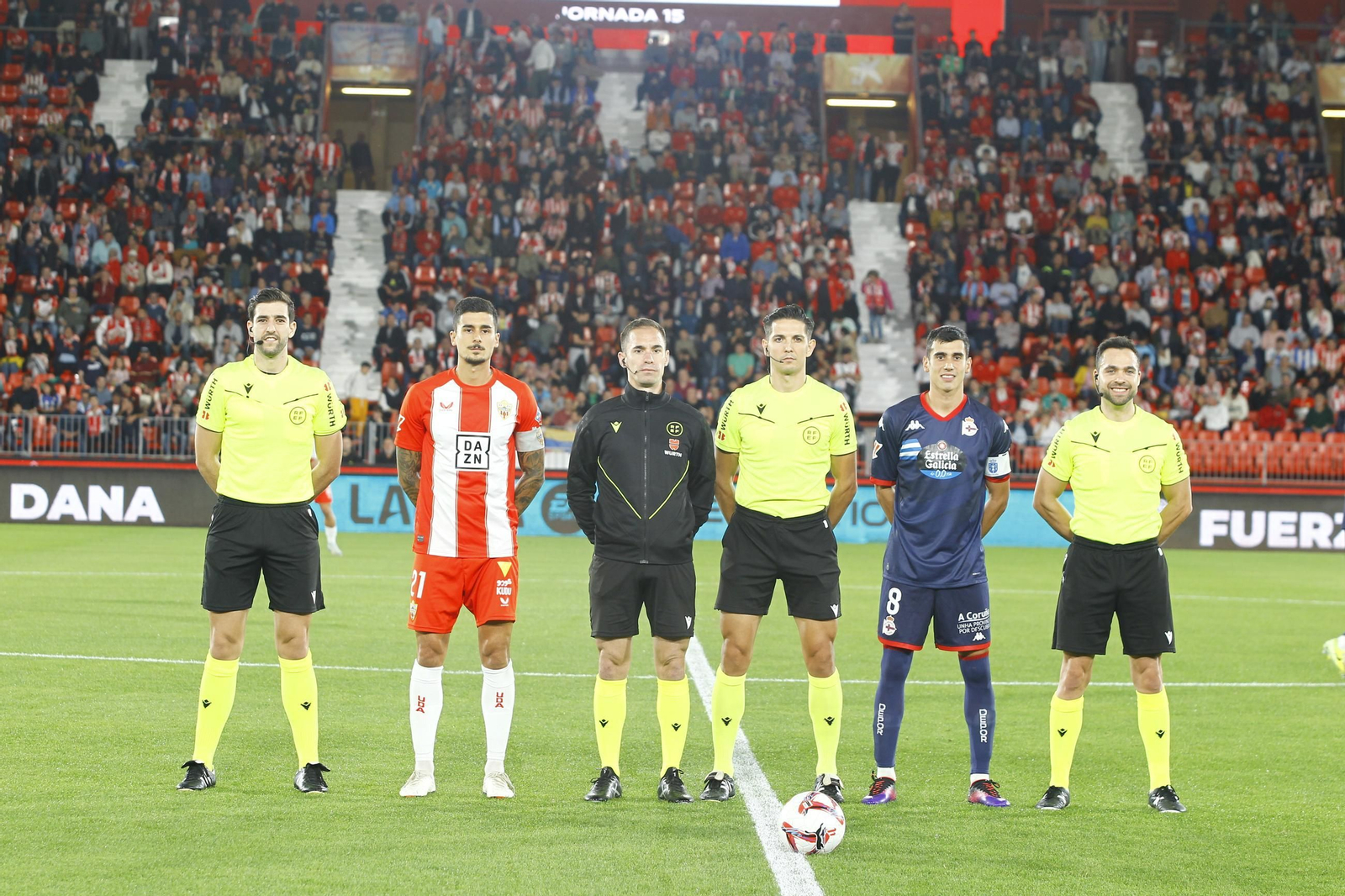 El partido U.D. Almería-Deportivo de La Coruña, en imágenes