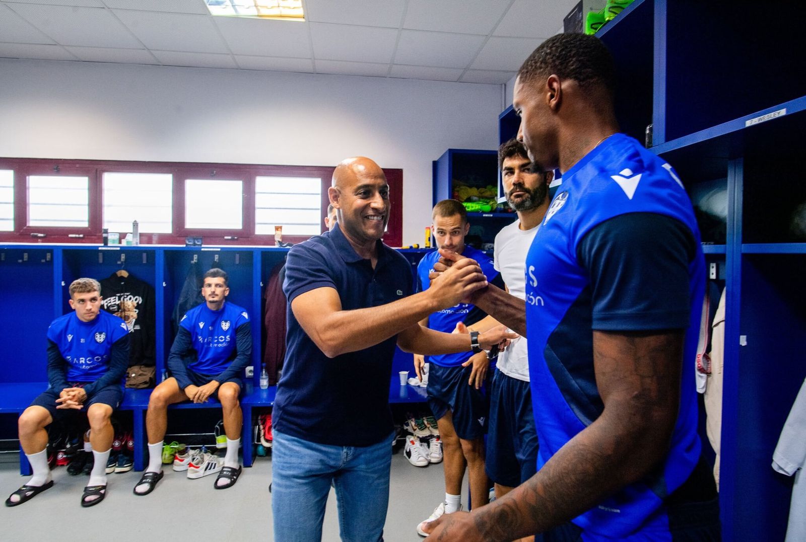 Nafti se despide de los jugadores del Levante.