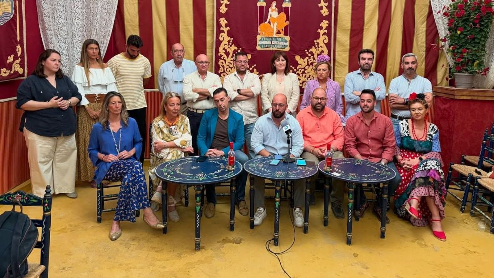 Una imagen de la rueda de prensa ofrecida este lunes en la caseta municipal.