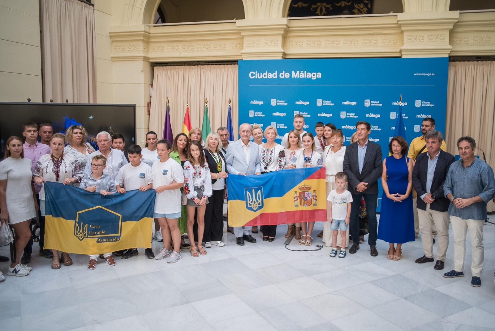 Celebración Día de la Bandera y Renovación de la Independencia de Ucrania en el Patio de Banderas del Ayuntamiento de Málaga