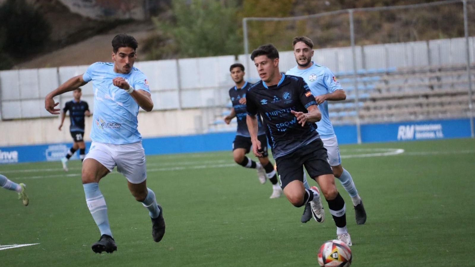 Teté debutó el domingo con la elástica del Xerez DFC en Lucena.