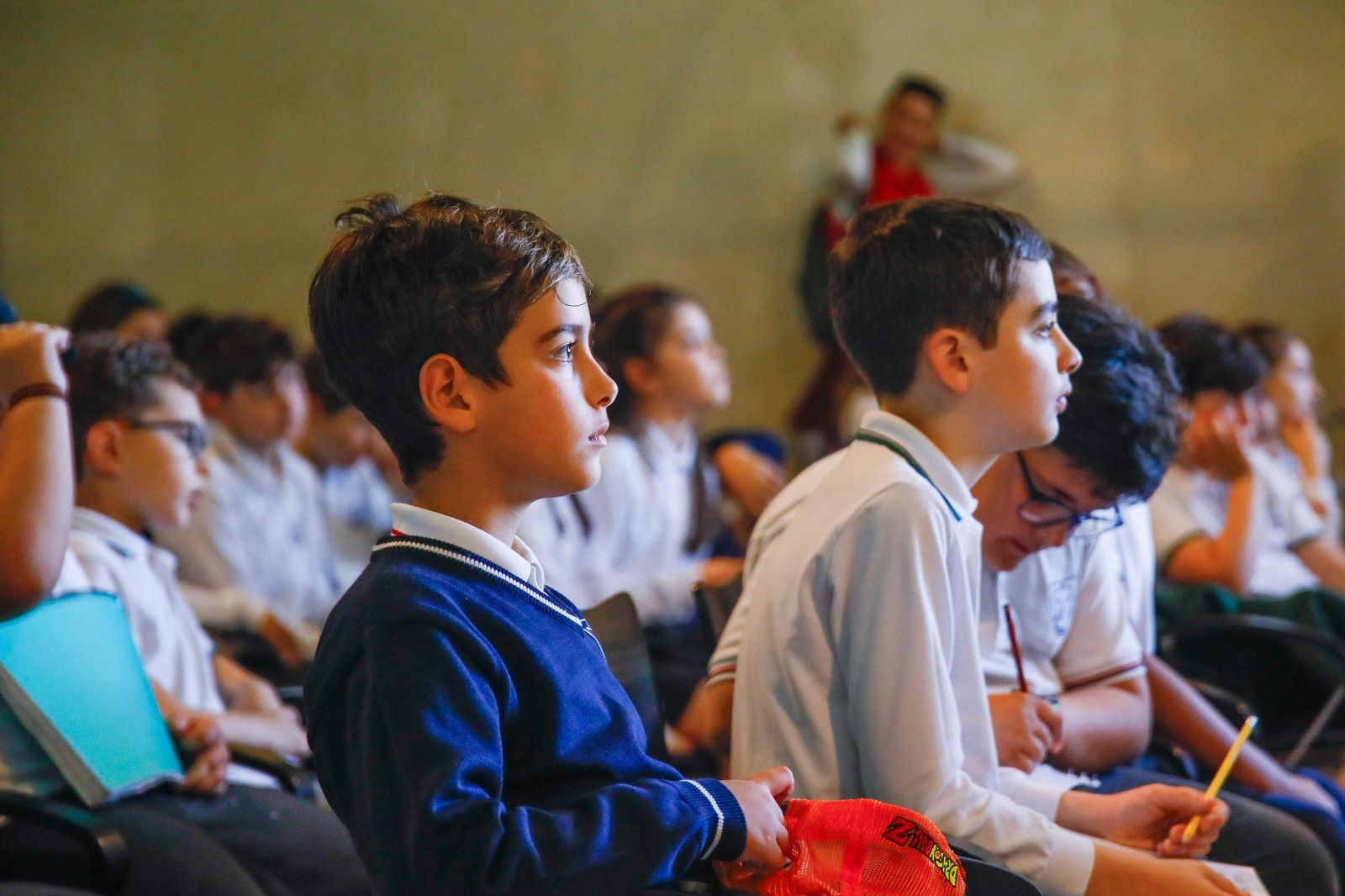Visita al Ayuntamiento de Almería del colegio Virgen de Fátima, en imágenes