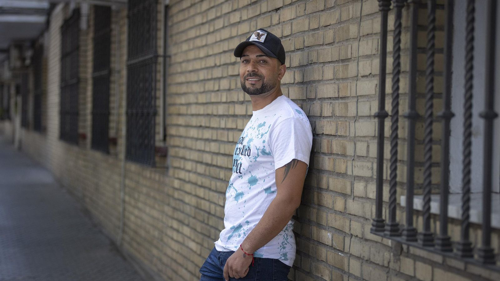 Karwan, ex traductor afgano del Ejército español, refugiado en Sevilla.