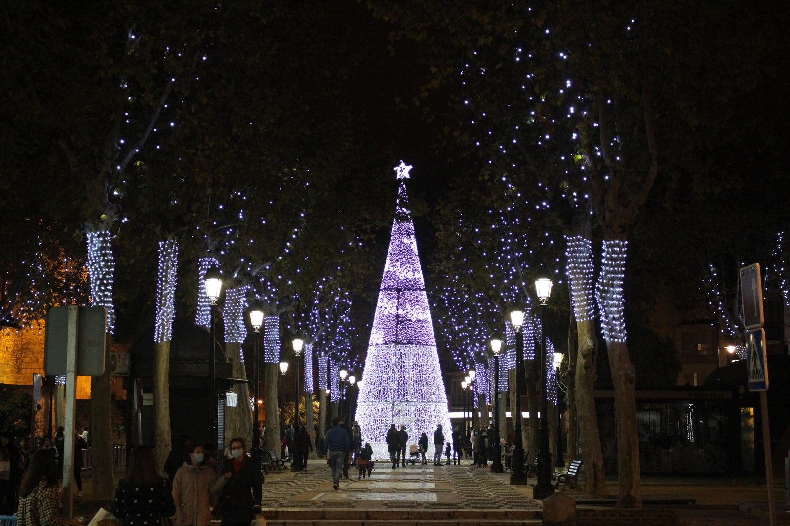 El alumbrado de Navidad de Lucena, en fotografías