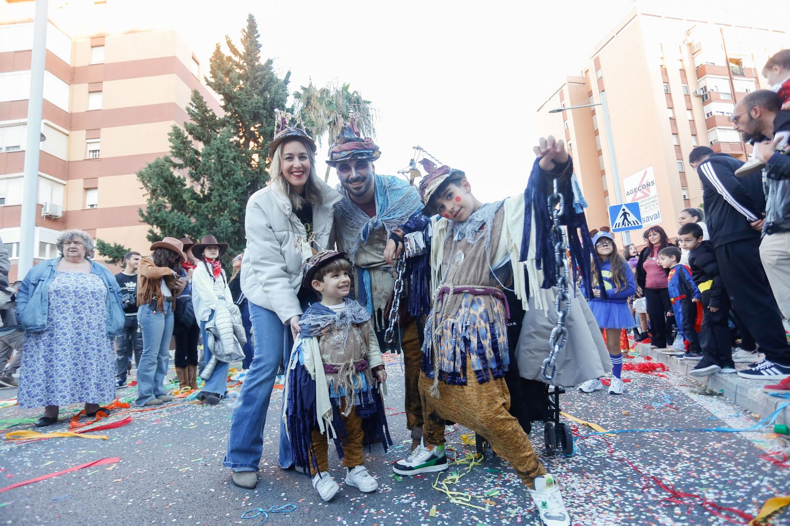 Búscate en las fotos de la cabalgata del Carnaval de Algeciras 2026