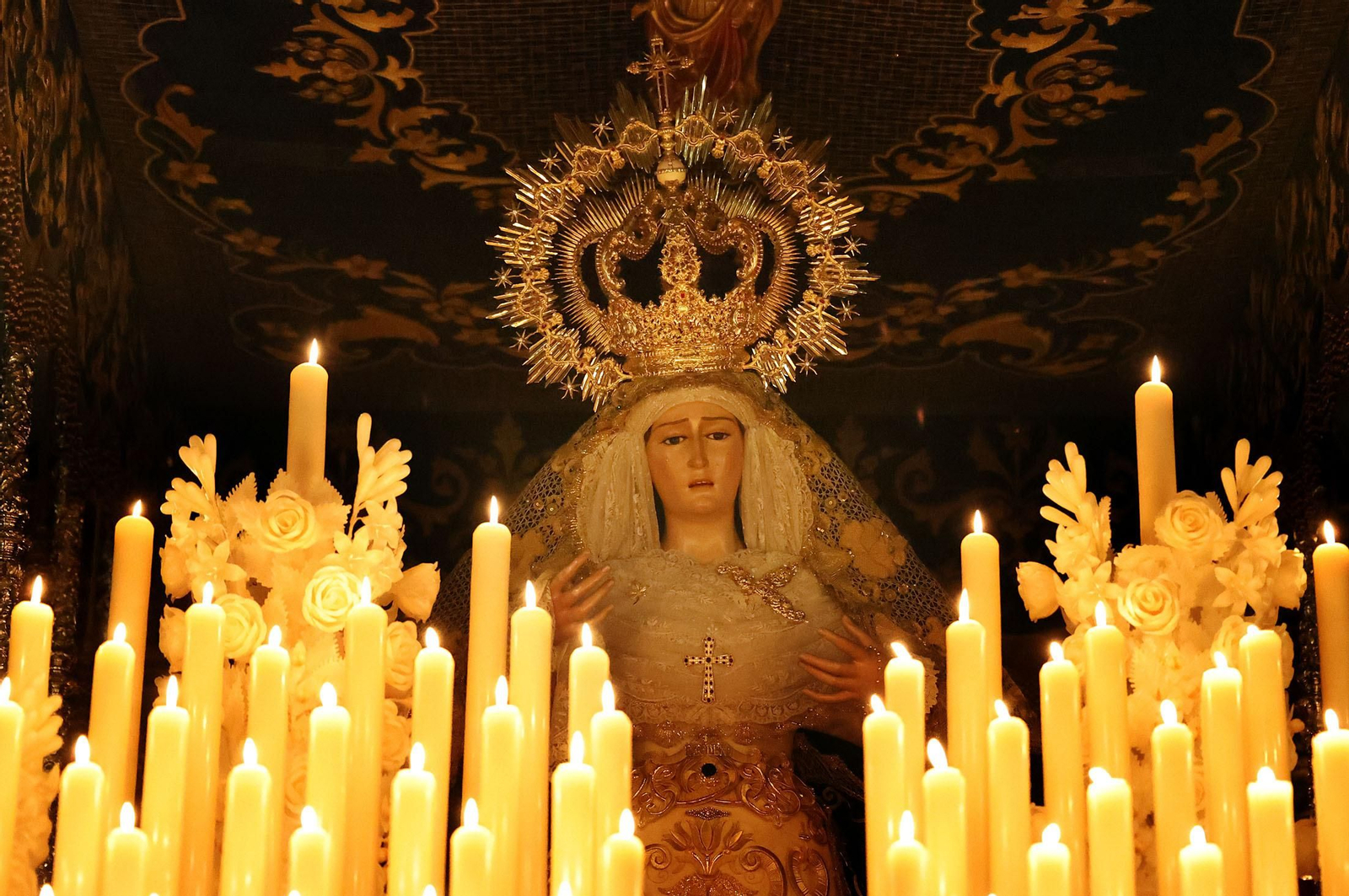 Las mejores imágenes del Martes Santo en Huelva: Hermandad de Pasión