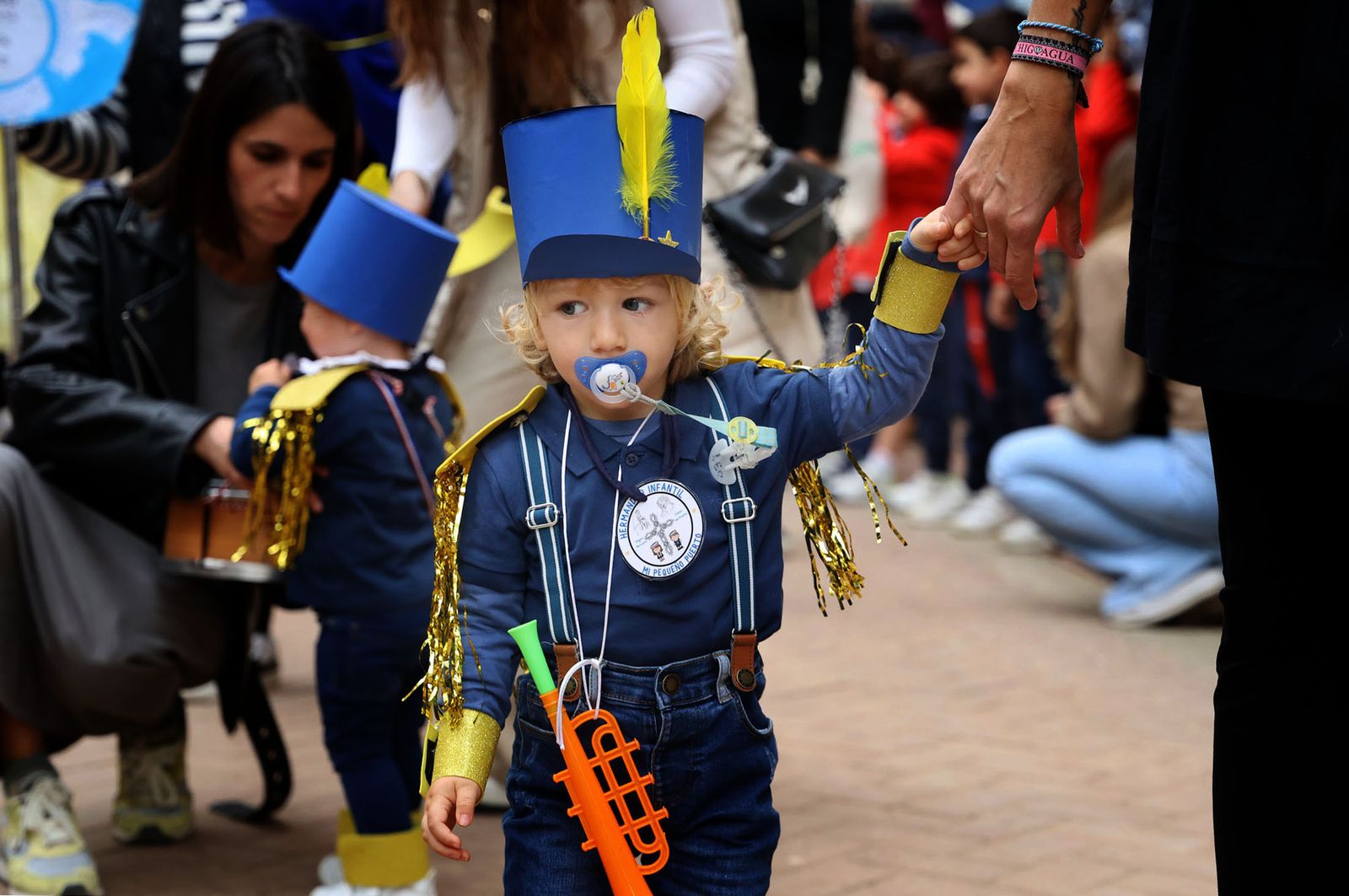 Imágenes de la procesión de la 'Escuela Infantil Mi Pequeño Puerto'