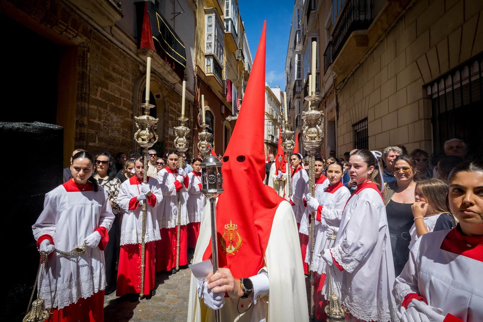 Imágenes de la salida de Las Penas en la Semana Santa de Cádiz 2025 Imágenes de la salida de Las Penas en la Semana Santa de Cádiz 2025