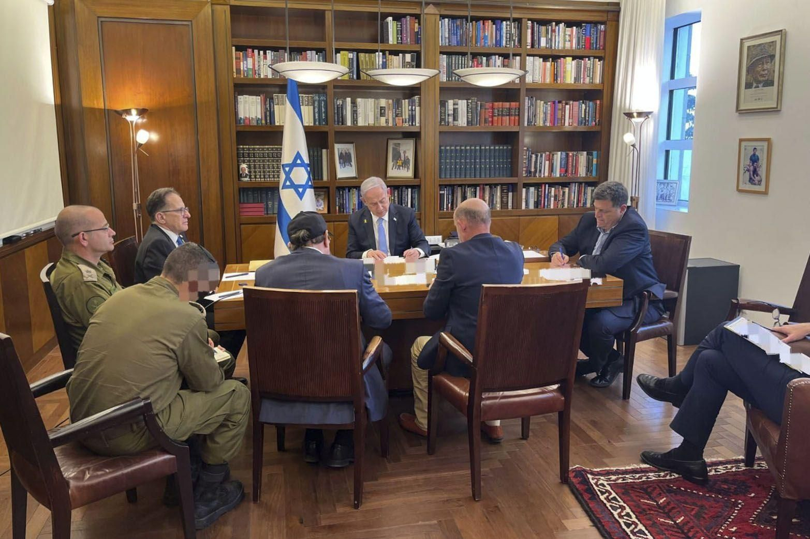 El primer ministro israelí, Benjamin Netanyahu, durante la conversación con el presidente de EEUU, Joe Biden. El primer ministro israelí, Benjamin Netanyahu, durante la conversación con el presidente de EEUU, Joe Biden.