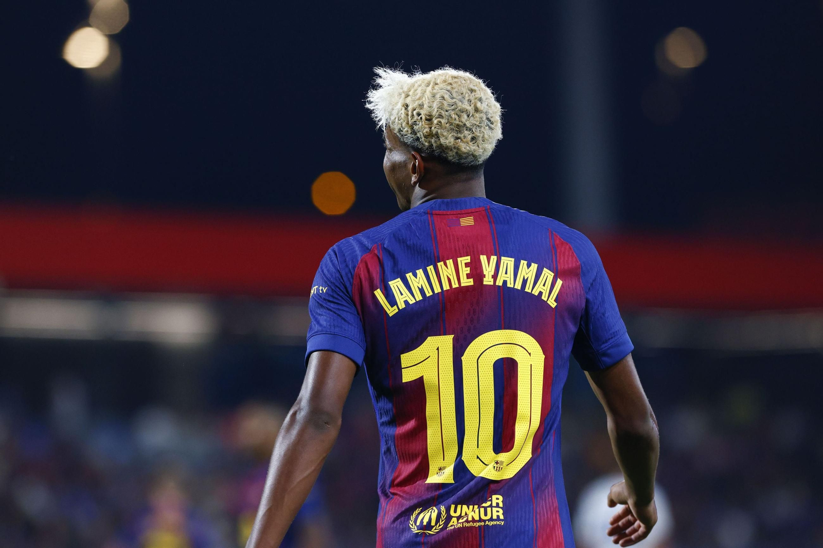 Lamine Yamal, con el simbólico número 10 del Barça en el Trofeo Joan Gamper contra el Como.