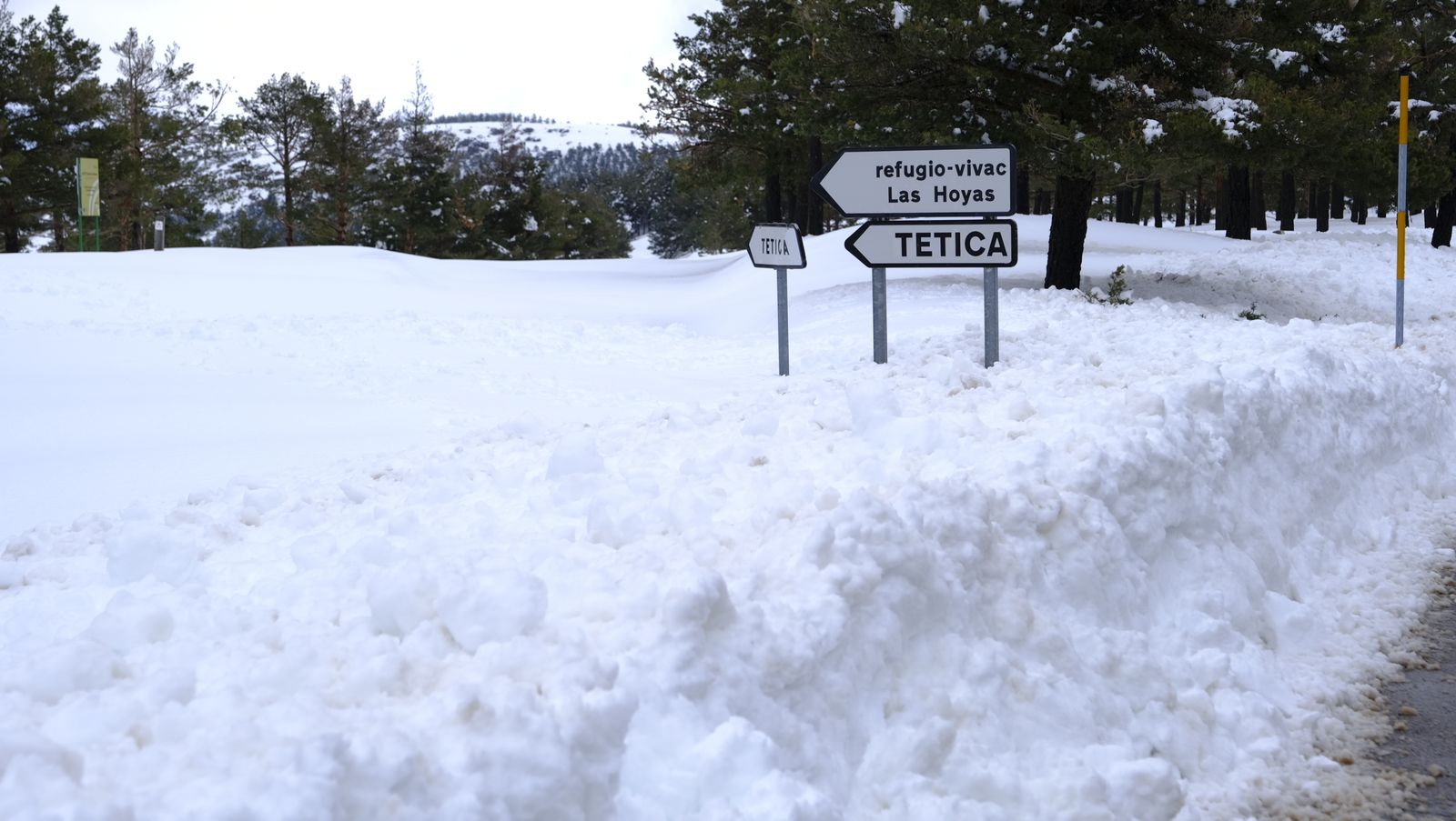 Imágenes del temporal de nieve en la provincia de Almería.