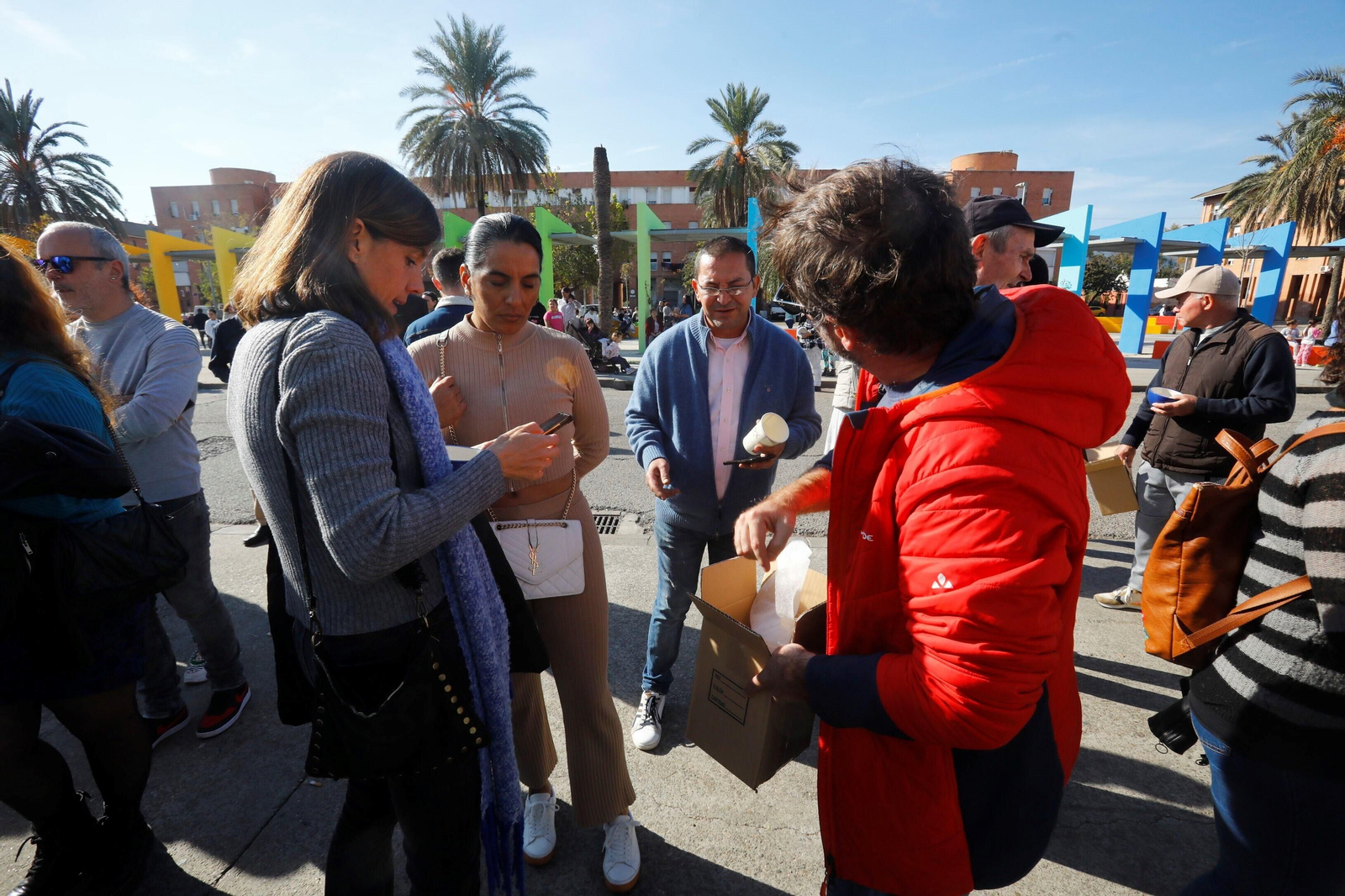 Así ha sido el perol gourmet celebrado en Las Palmeras de Córdoba, en imágenes