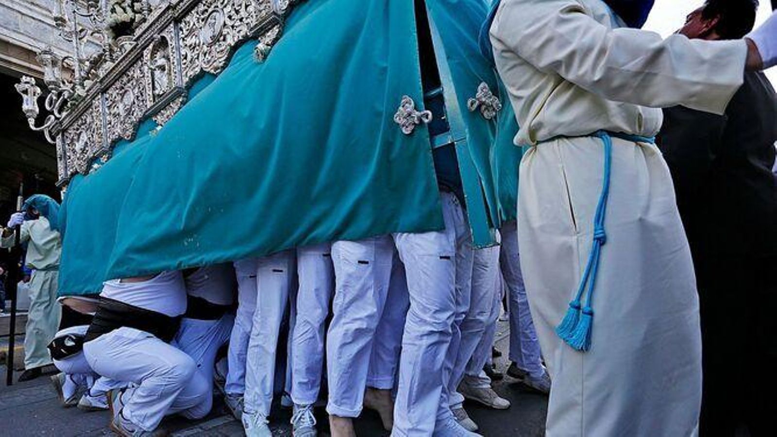 Cargadores de la Virgen del Patrocinio. Cargadores de la Virgen del Patrocinio.