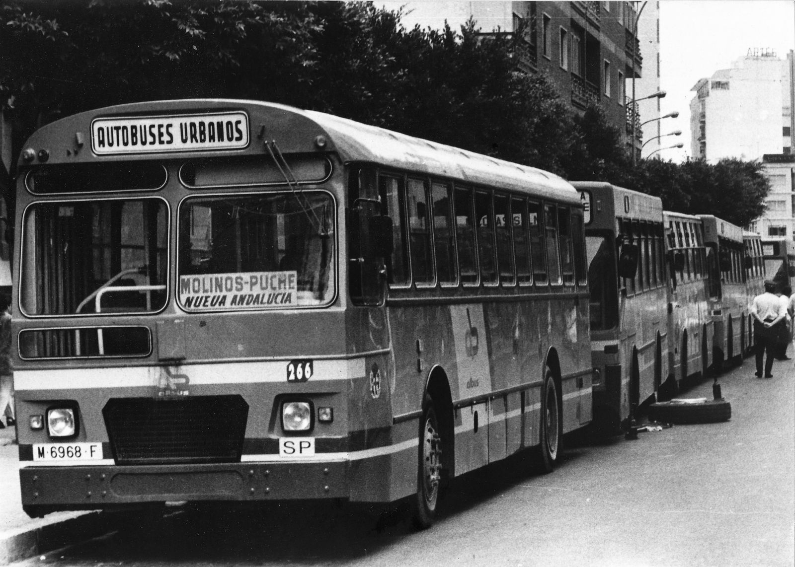Chatarras autopropulsadas para transporte público