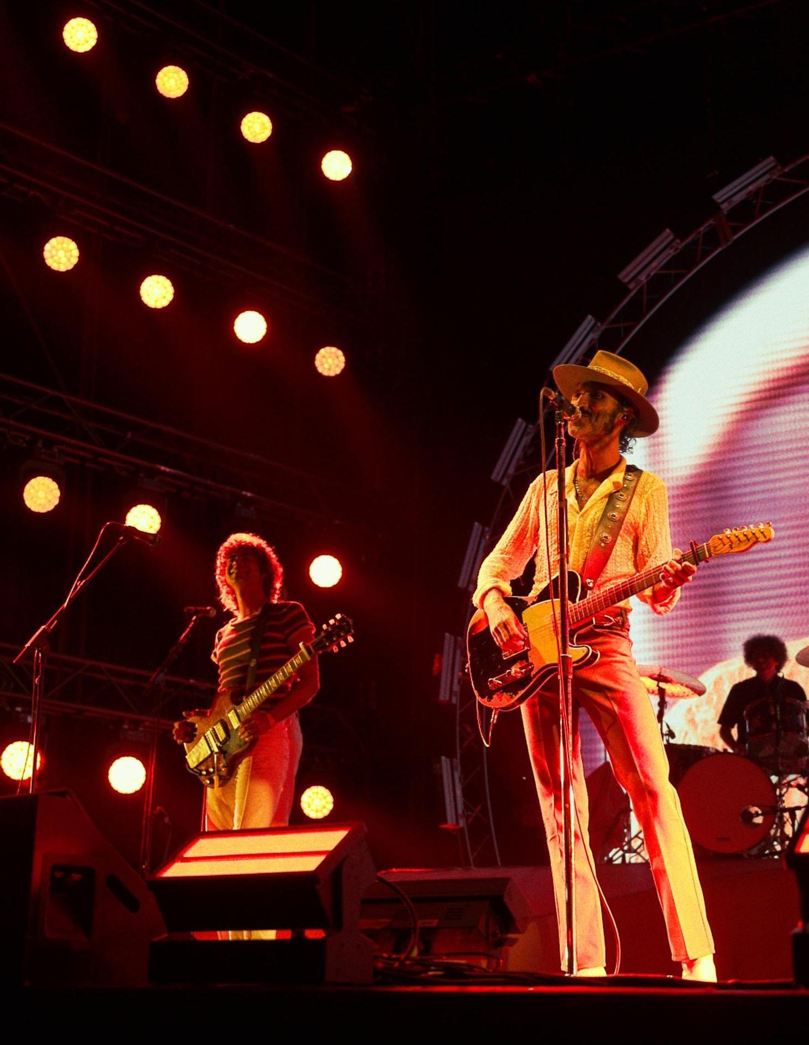 Nacho Sarria con Leiva en el concierto de Málaga.