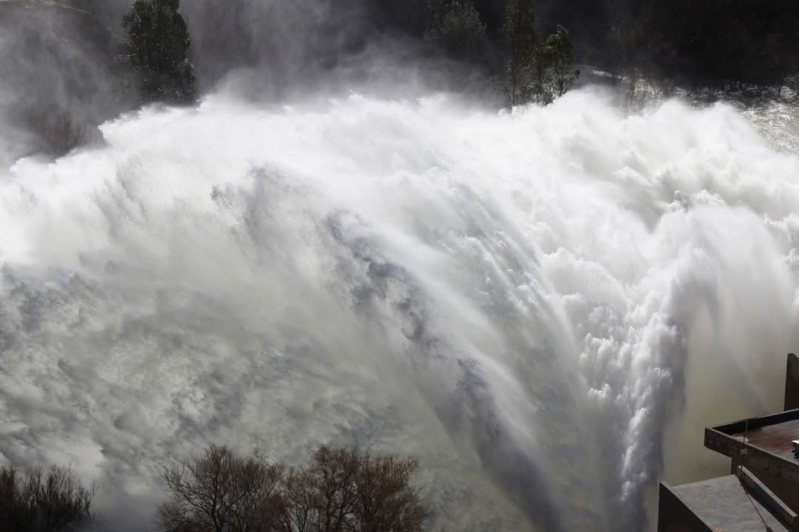 El desembalse del Guadalhorce, en Málaga, en imágenes