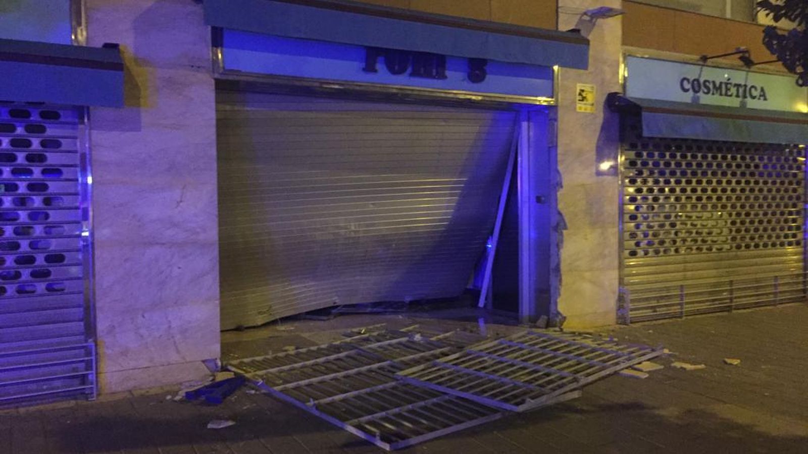 Los delincuentes no lograron franquear las medidas de seguridad.