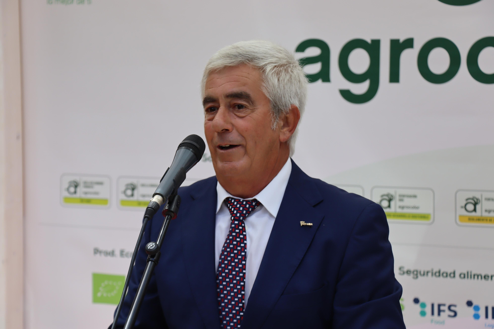 Imágenes del ambiente en la VIII Congreso Internacional de Frutos Rojos en Huelva