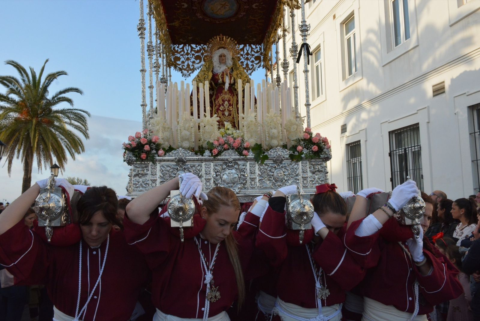 Imágenes del Lunes Santo en la comarca