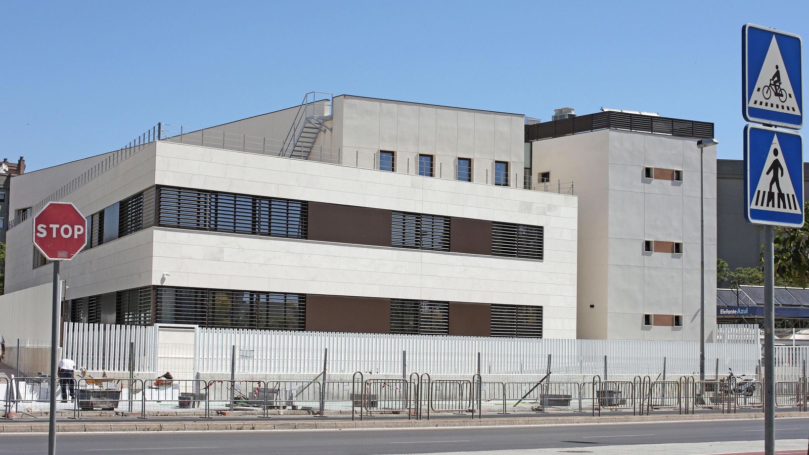 Imagen del nuevo edificio de la Seguridad Social, en la avenida de la Universidad.
