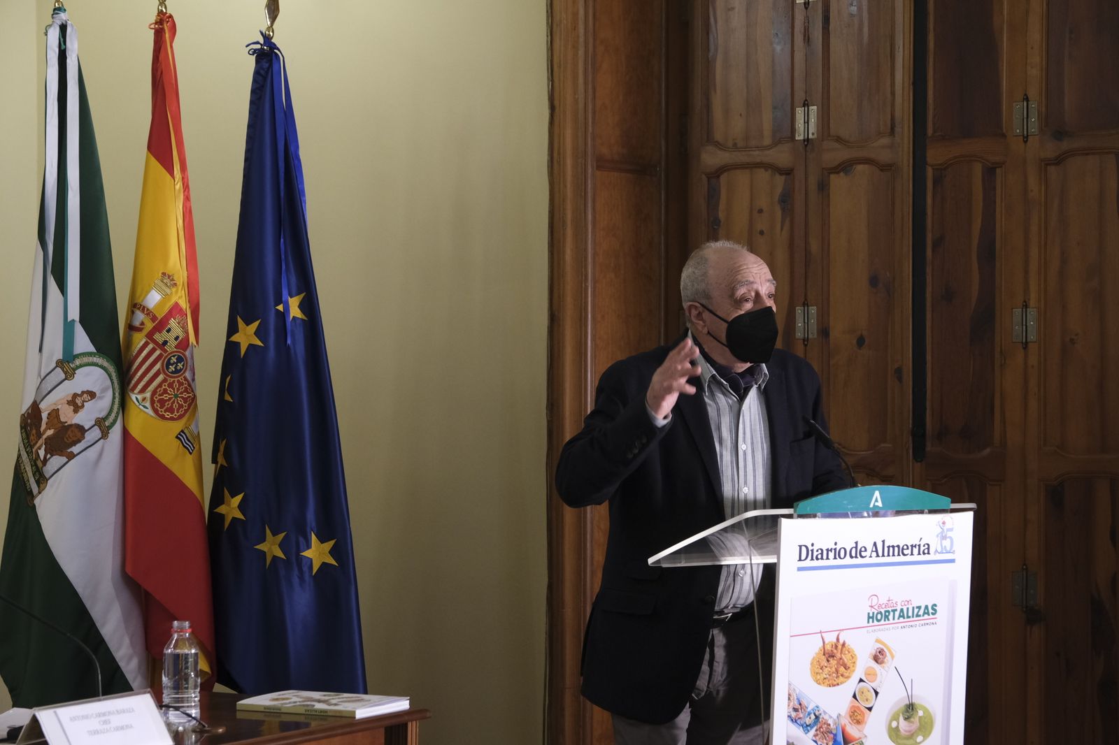 Fotogalería presentación libro 'Recetas con Hortalizas'. Diario de Almería