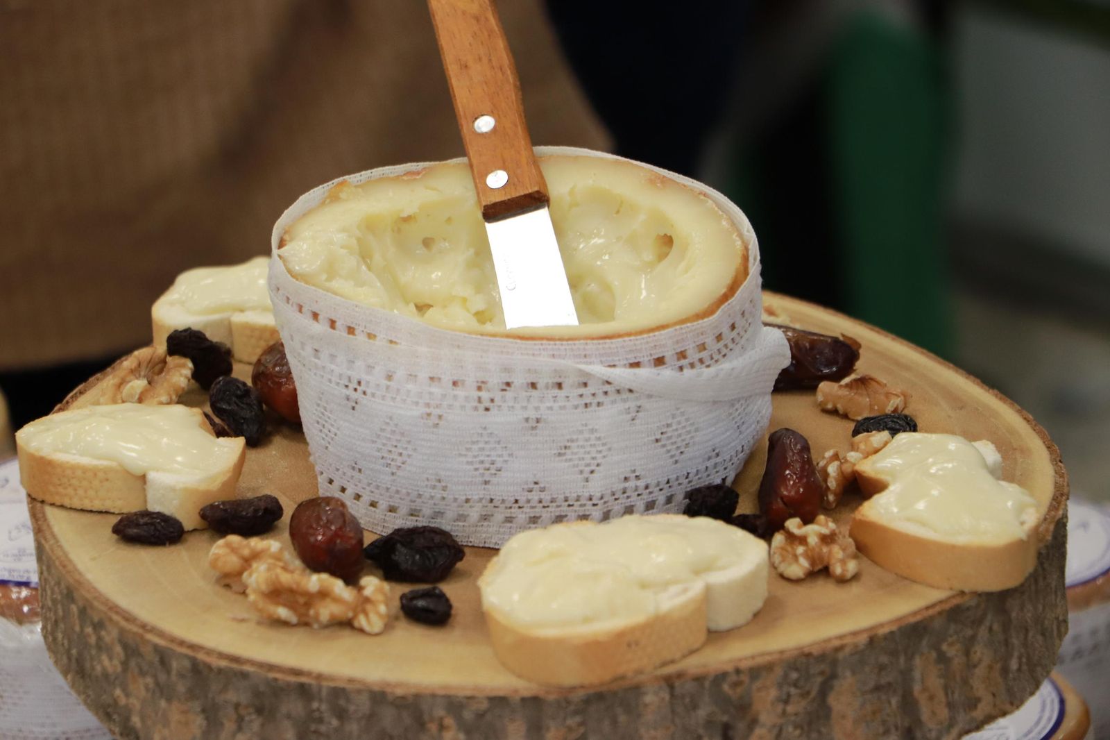 La primera jornada de la Feria del Queso de Los Pedroches, en imágenes
