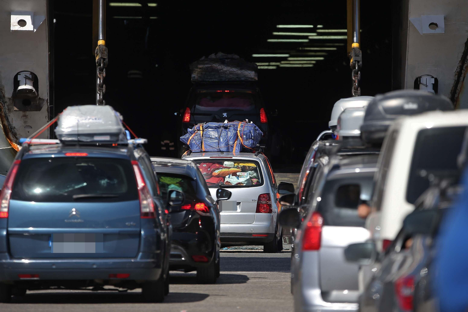 El primer mes de la Operación Paso del Estrecho en el puerto de Algeciras, en imágenes