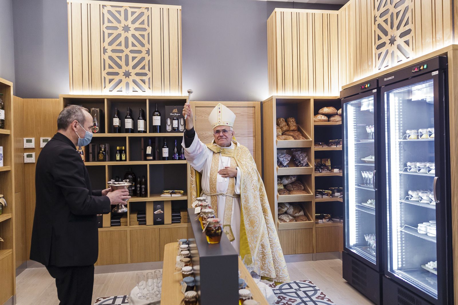 Bendición del nuevo establecimiento.