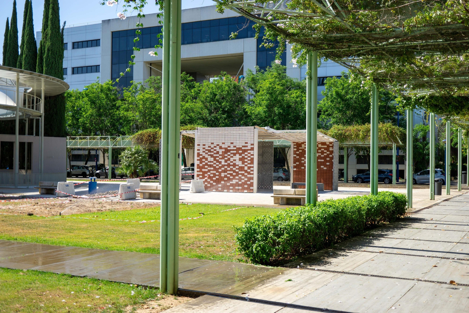 Fotogalería de las instalaciones del proyecto Cartuja Qnat, el aire natural para Sevilla