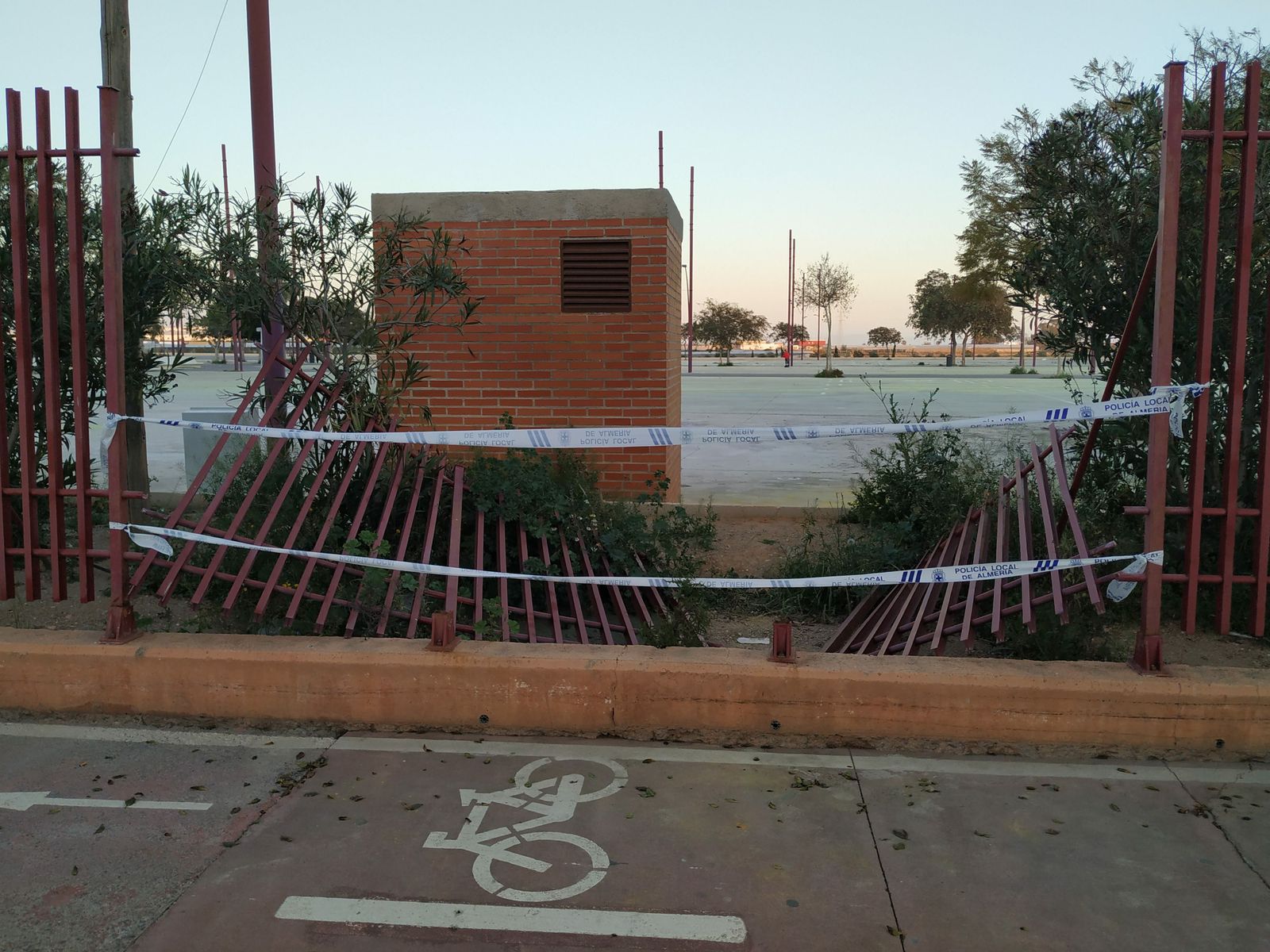 El recinto ferial de la Vega de Acá, en horas bajas