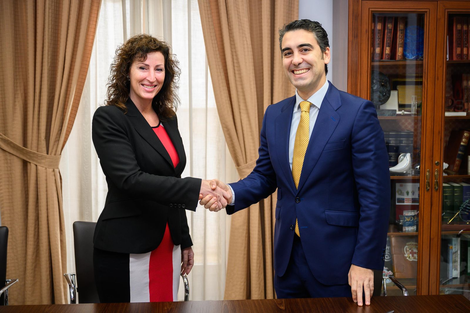 Vázquez y Pérez de la Blanca cierran el pacto de los presupuestos de 2023