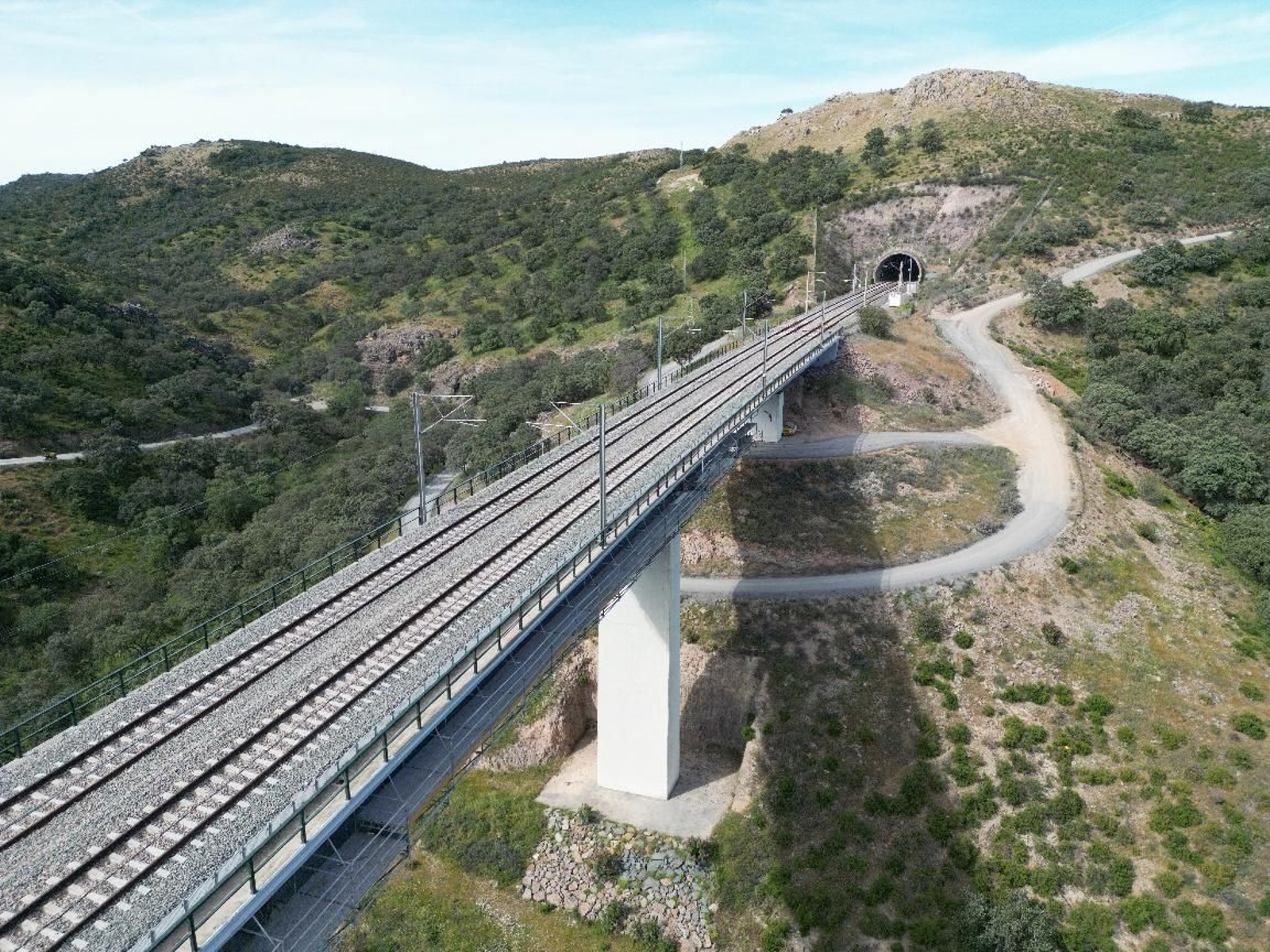 El Estado invertirá en el mantenimiento de la línea de alta velocidad.