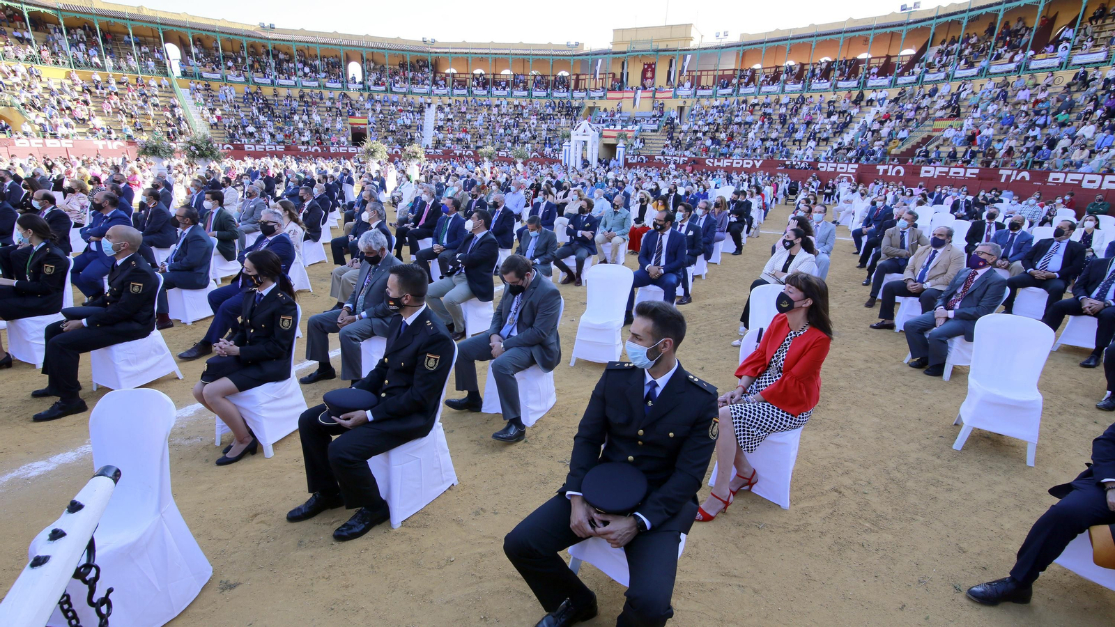 Imágenes de la Misa de Pentecostés en la Plaza de Toros de Jerez