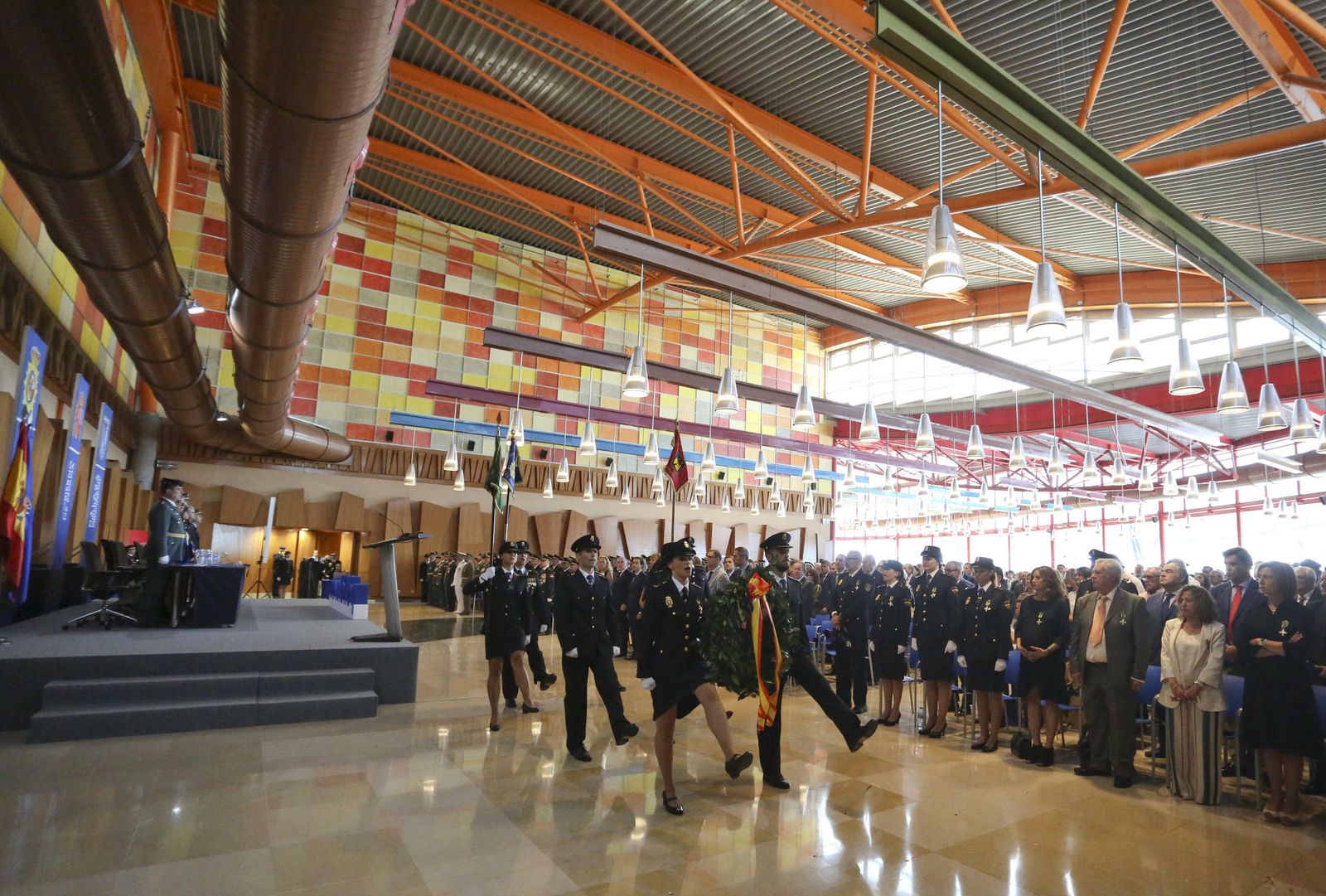 Las fotos del día del patrón de la Policía Nacional en Málaga