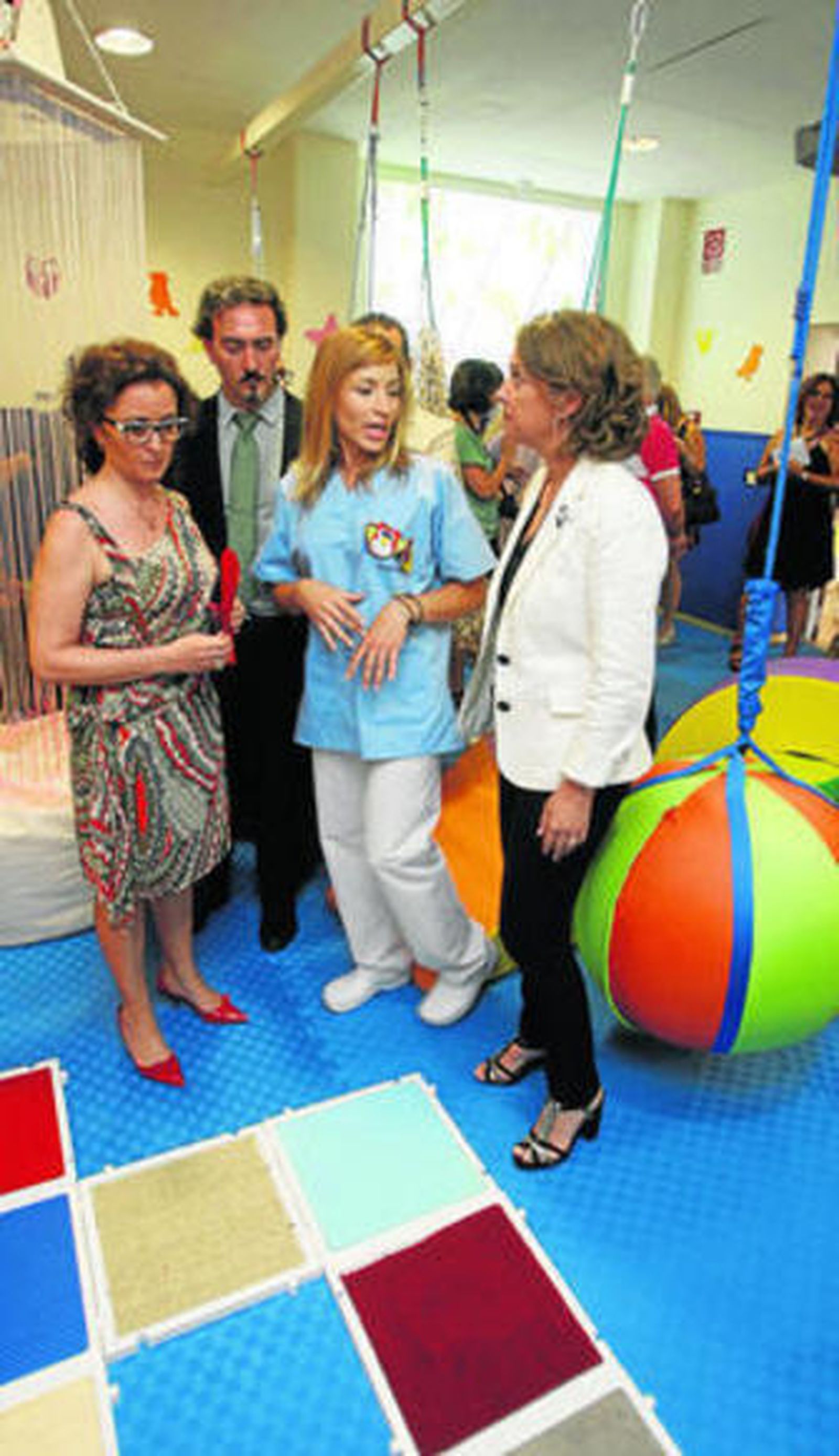 Un momento de la inauguración de la nueva sala de Fepamic.