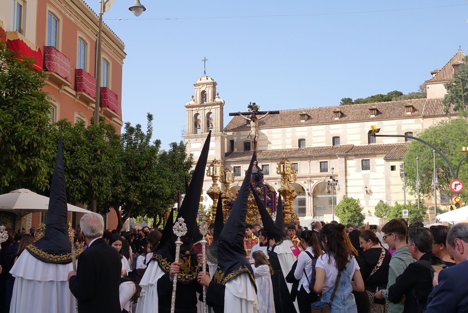Las fotos de la cofradía del Amor, en el Viernes Santo de Málaga